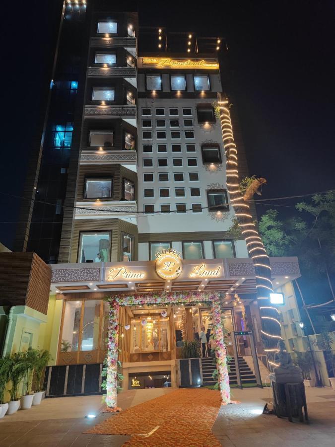 Prime Land Otel Varanasi Dış mekan fotoğraf